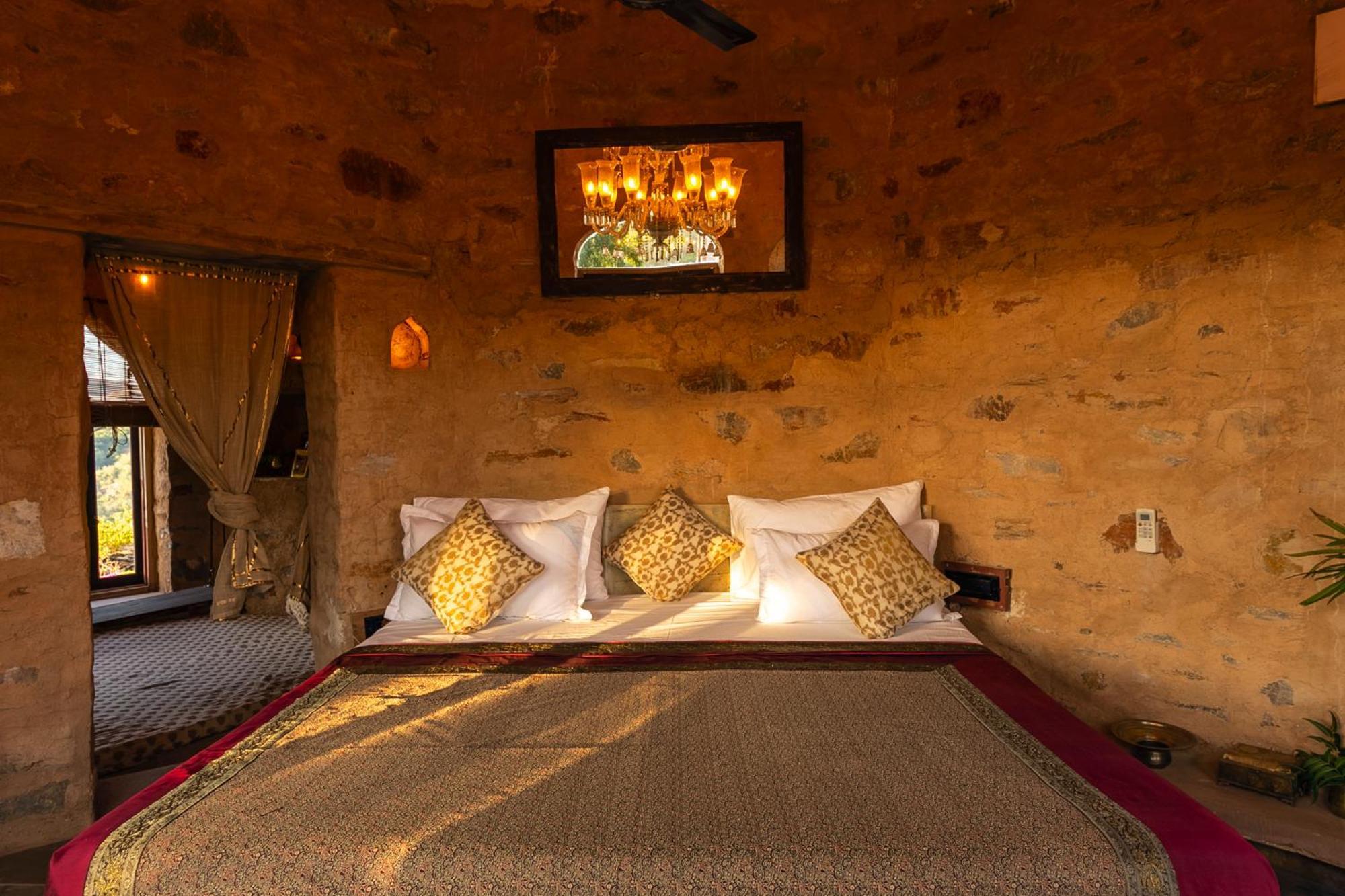 Manmatha A Luxury Retreat Bed & Breakfast Udaipur Exterior photo