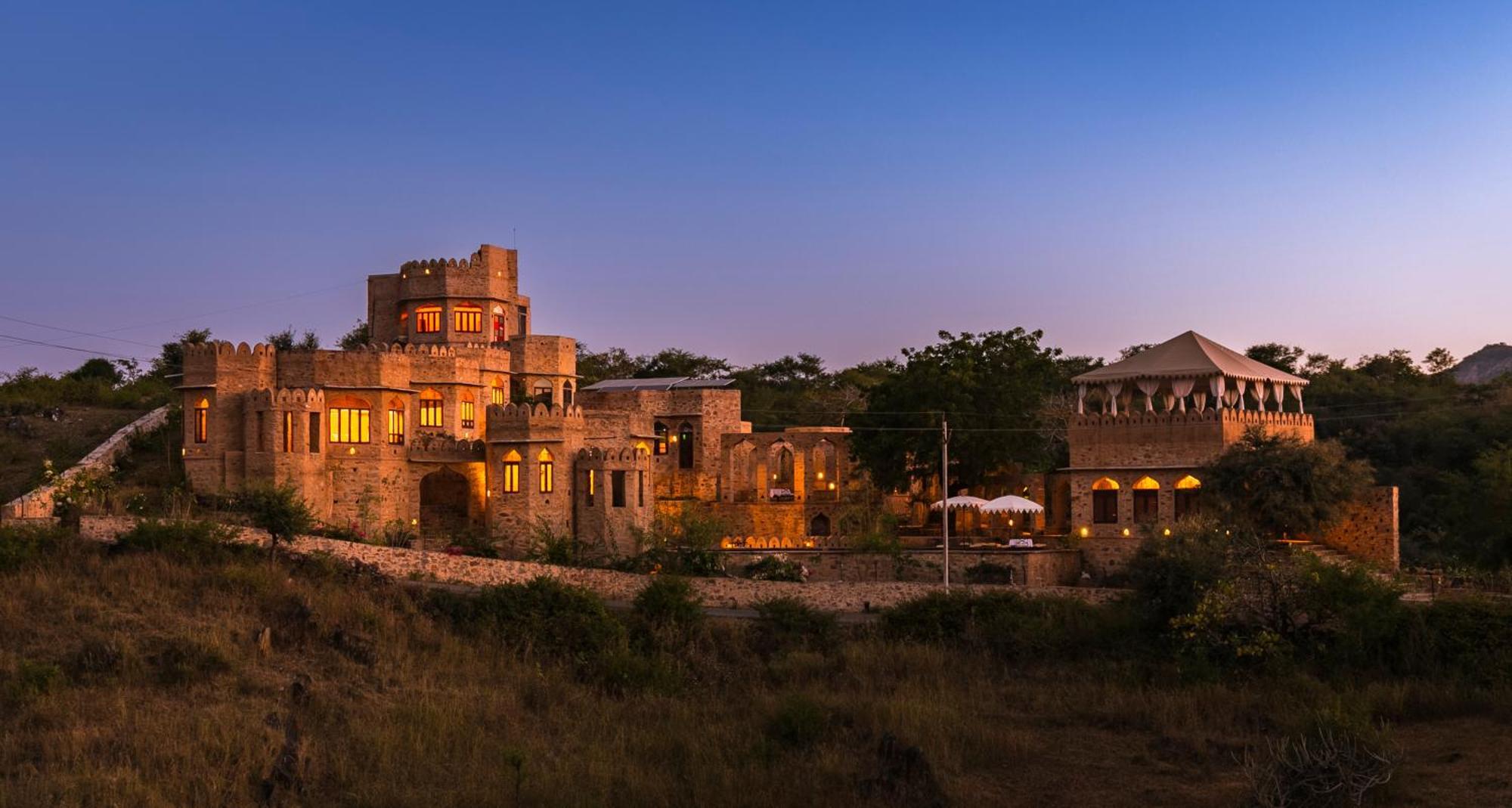 Manmatha A Luxury Retreat Bed & Breakfast Udaipur Exterior photo