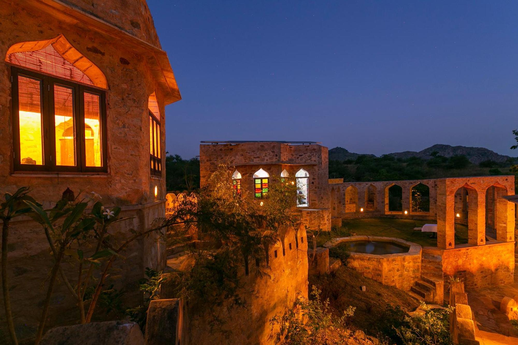 Manmatha A Luxury Retreat Bed & Breakfast Udaipur Exterior photo